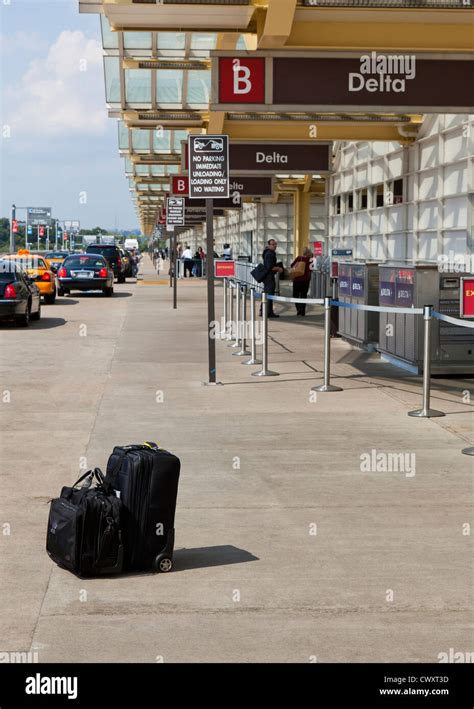 unattended luggage brisbane airport